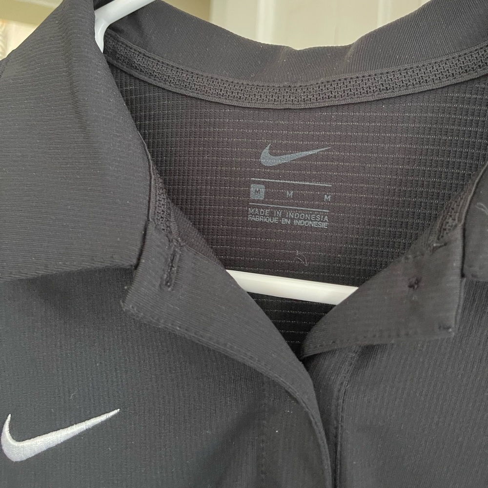 Women’s Nike polo - Picture 2 of 3